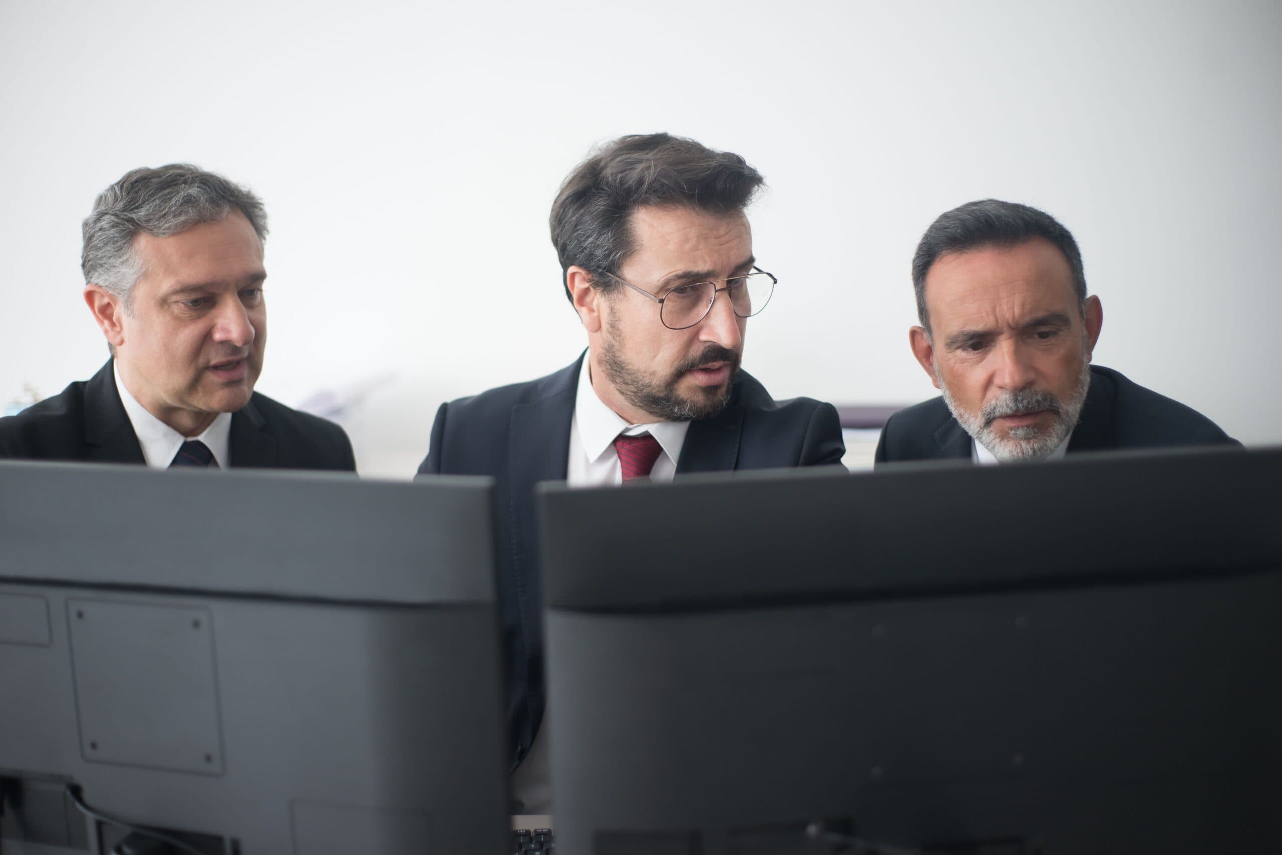 Reforma Tributária 2027: O Guia Definitivo do Que Muda Para as Empresas